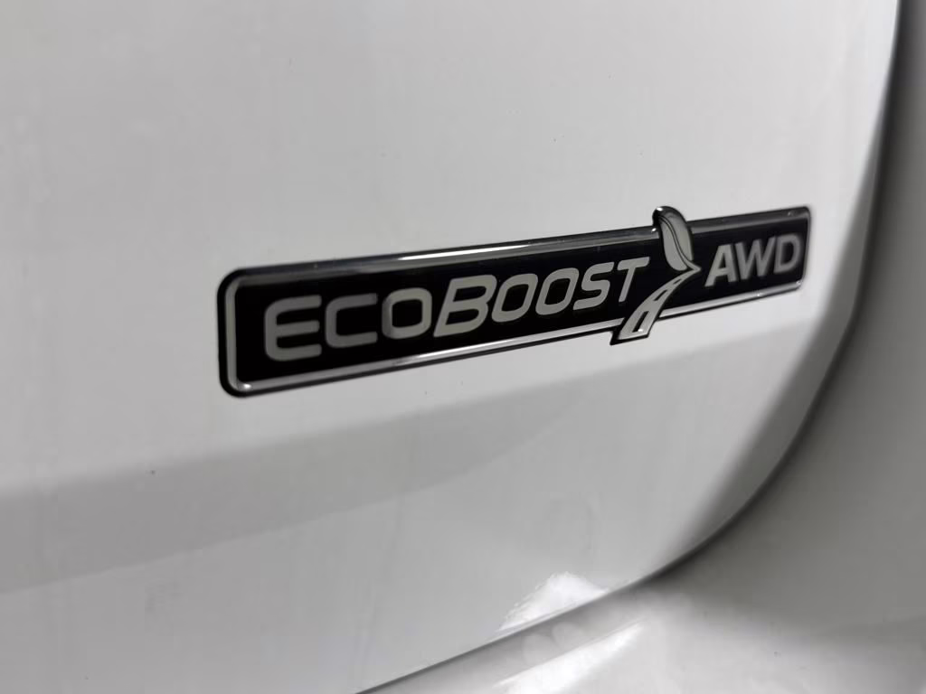 2025 Oxford White Ford Utility Police Interceptor Base AWD SUV