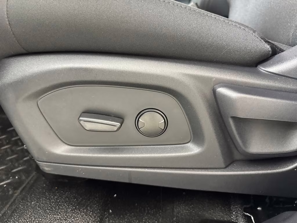 2025 Oxford White Ford Utility Police Interceptor Base AWD SUV