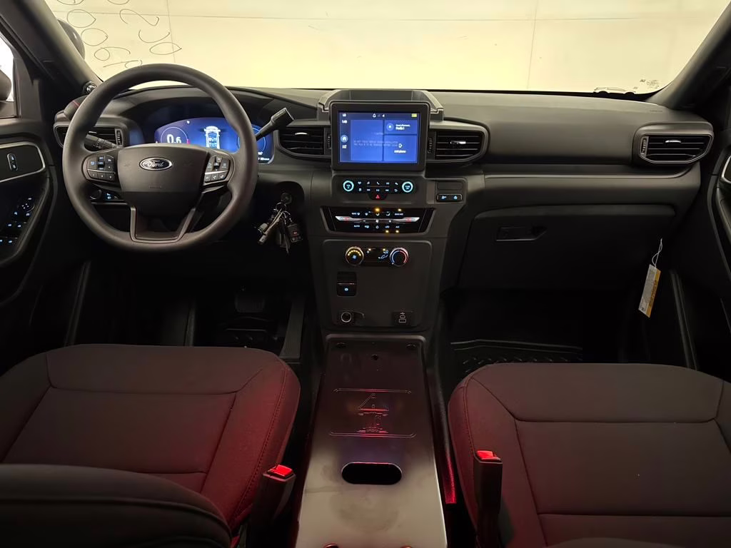 2025 Oxford White Ford Utility Police Interceptor Base AWD SUV