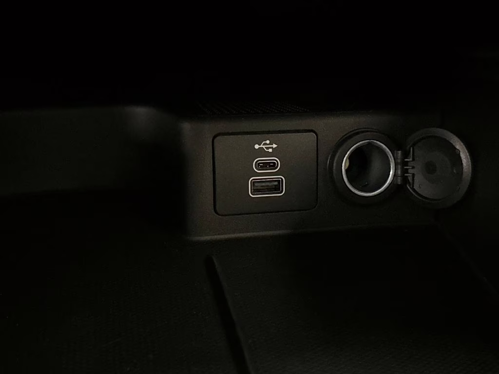 2026 Agate Black Metallic Ford Escape Active FWD SUV