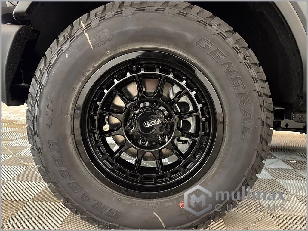 2026 Shadow Black Ford Bronco Big Bend 4X4 SUV