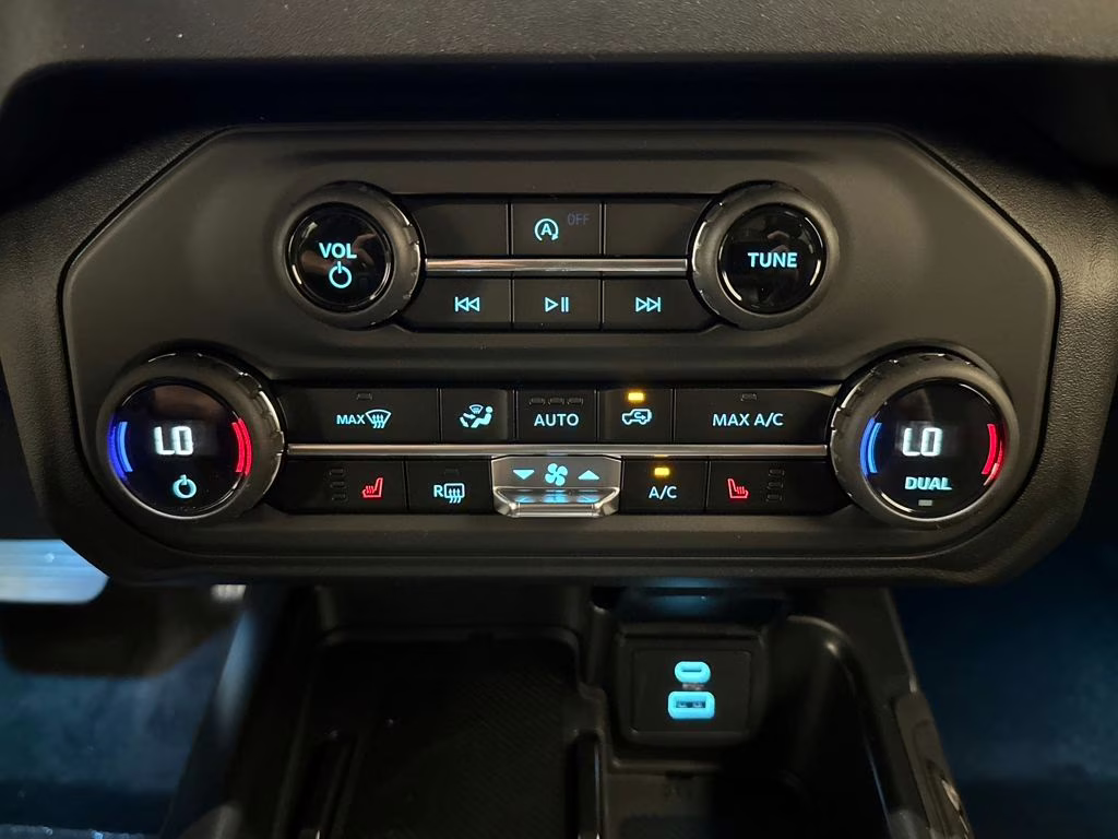 2025 Ruby Red Metallic Tinted Clearcoat Ford Bronco Big Bend 4X4 SUV