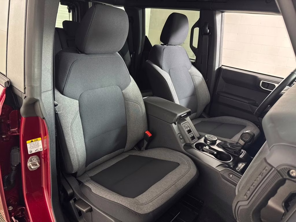 2025 Ruby Red Metallic Tinted Clearcoat Ford Bronco Big Bend 4X4 SUV