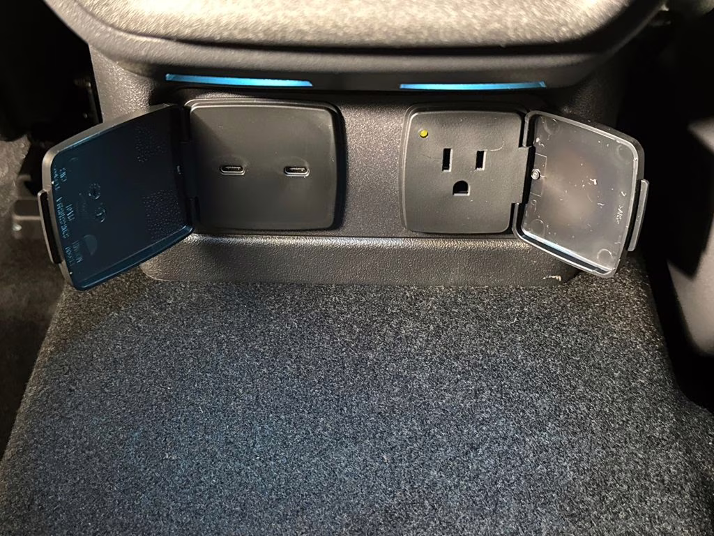 2025 Ruby Red Metallic Tinted Clearcoat Ford Bronco Big Bend 4X4 SUV