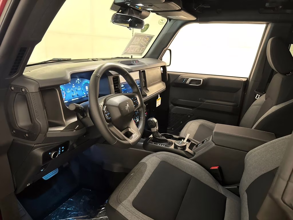 2025 Ruby Red Metallic Tinted Clearcoat Ford Bronco Big Bend 4X4 SUV