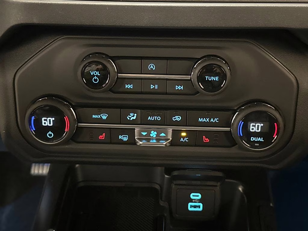 2025 Azure Gray Metallic Tri-Coat Ford Bronco Big Bend 4X4 SUV