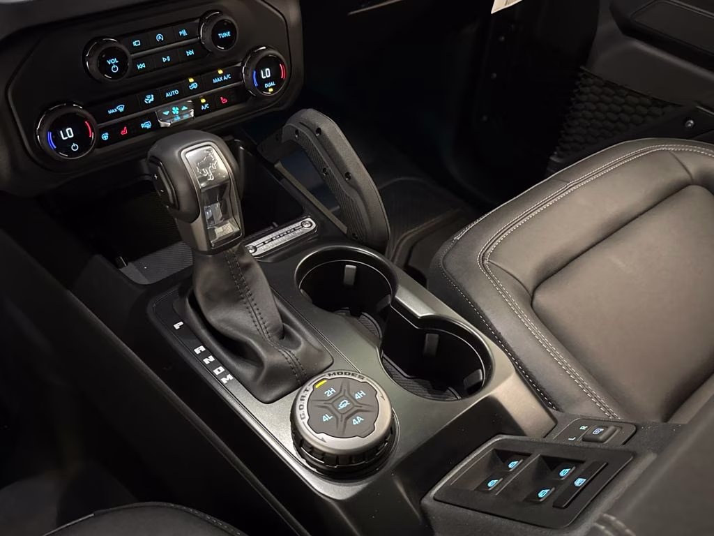 2025 Azure Gray Metallic Tri-Coat Ford Bronco Badlands 4X4 SUV