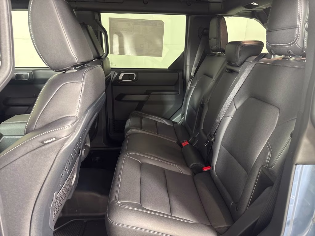 2025 Azure Gray Metallic Tri-Coat Ford Bronco Badlands 4X4 SUV