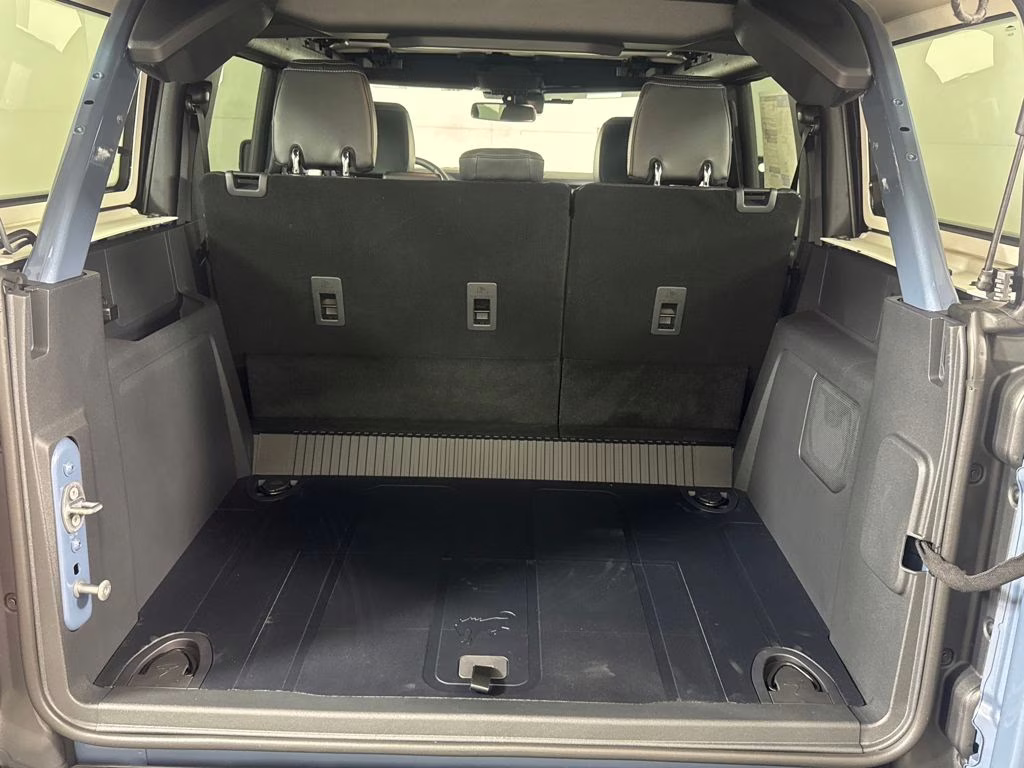 2025 Azure Gray Metallic Tri-Coat Ford Bronco Badlands 4X4 SUV