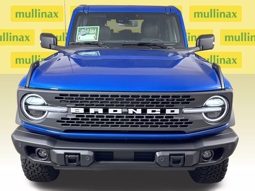2025 Velocity Blue Metallic Ford Bronco Badlands 4X4 SUV