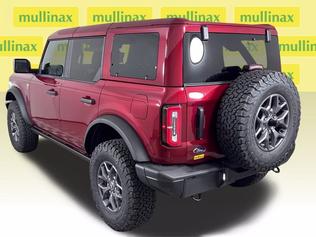 2025 Ruby Red Metallic Tinted Clearcoat Ford Bronco Badlands 4X4 SUV