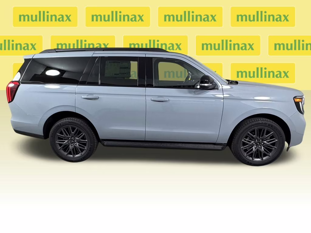 2026 Glacier Gray Metallic Tri-Coat Ford Expedition Platinum 4X4 SUV