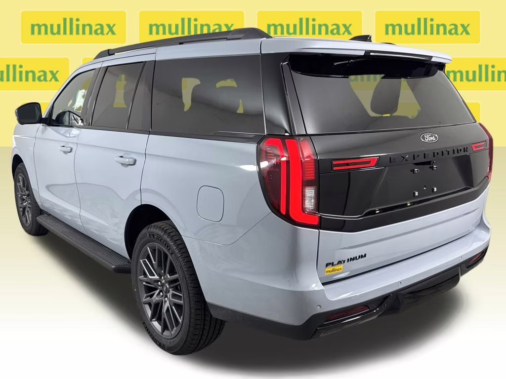 2026 Glacier Gray Metallic Tri-Coat Ford Expedition Platinum 4X4 SUV