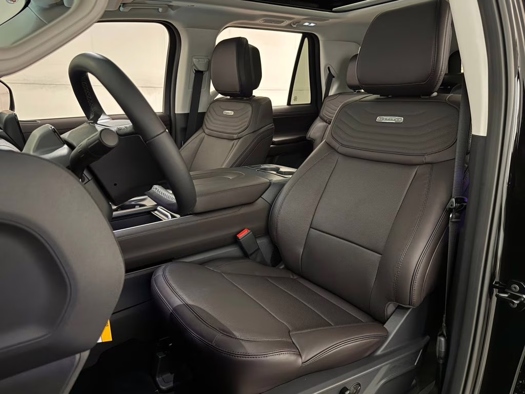 2026 Agate Black Metallic Ford Expedition Platinum 4X4 SUV