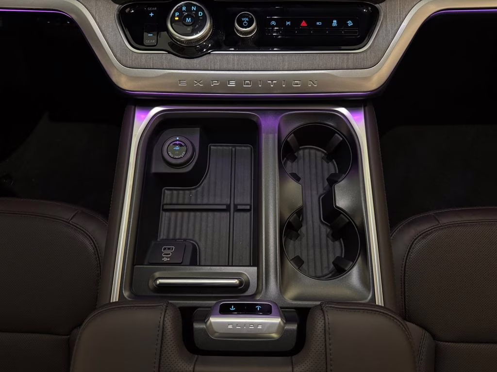 2026 Agate Black Metallic Ford Expedition Platinum 4X4 SUV