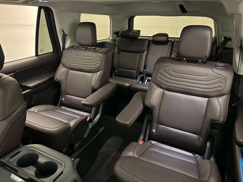 2026 Agate Black Metallic Ford Expedition Platinum 4X4 SUV