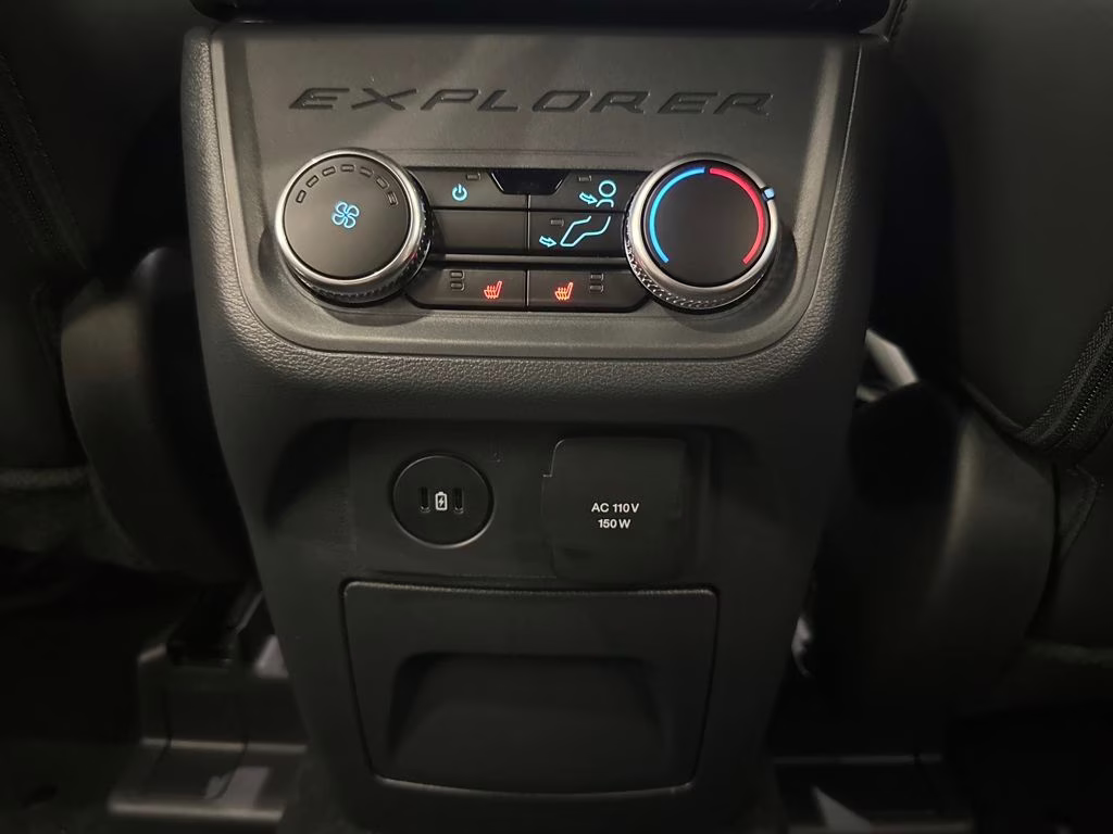 2026 Rapid Red Metallic Tinted Clearcoat Ford Explorer ST-Line RWD SUV