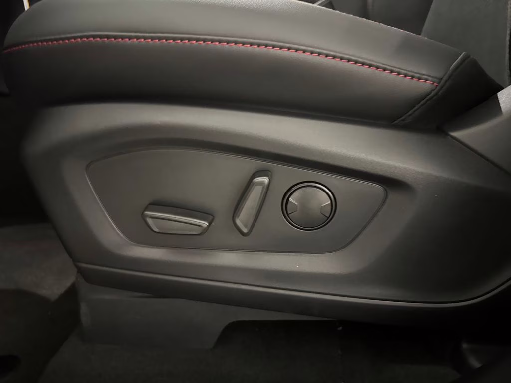 2026 Star White Metallic Tri-Coat Ford Explorer ST 4X4 SUV