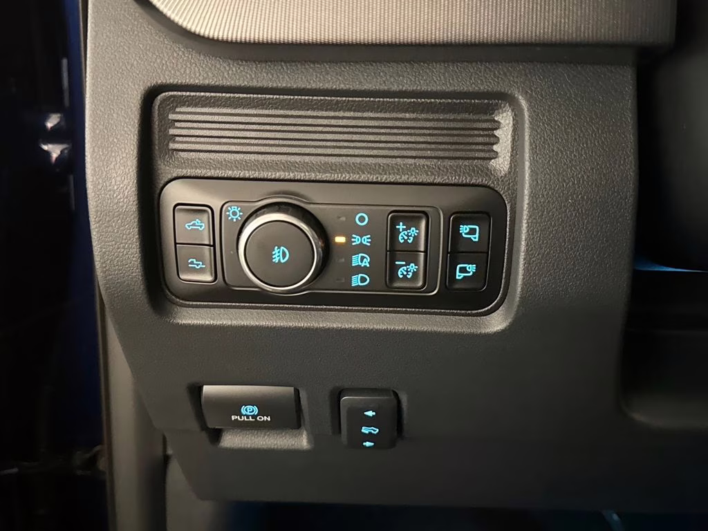 2026 Argon Blue Metallic Ford Super Duty F-250 SRW Platinum 4X4 Truck