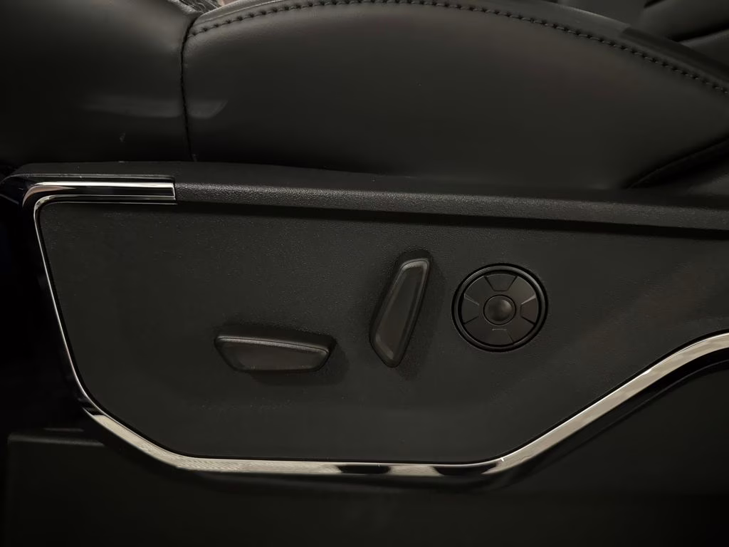 2026 Agate Black Metallic Ford Super Duty F-250 SRW Platinum 4X4 Truck