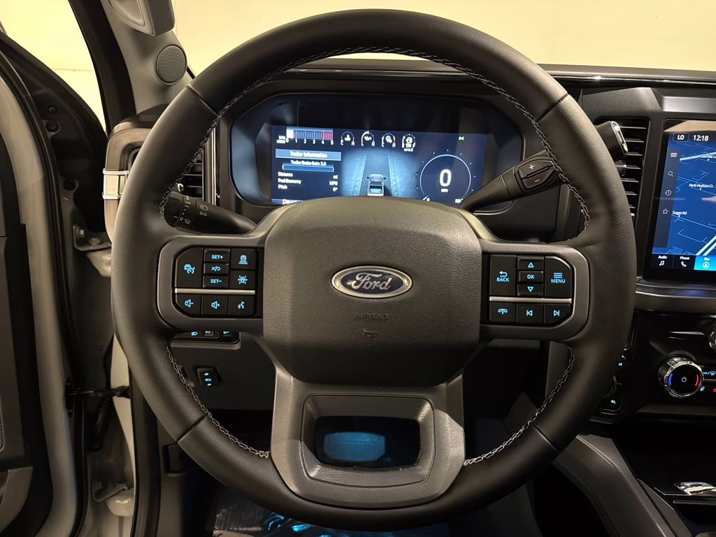 2026 Avalanche Ford Super Duty F-250 SRW Lariat 4X4 Truck