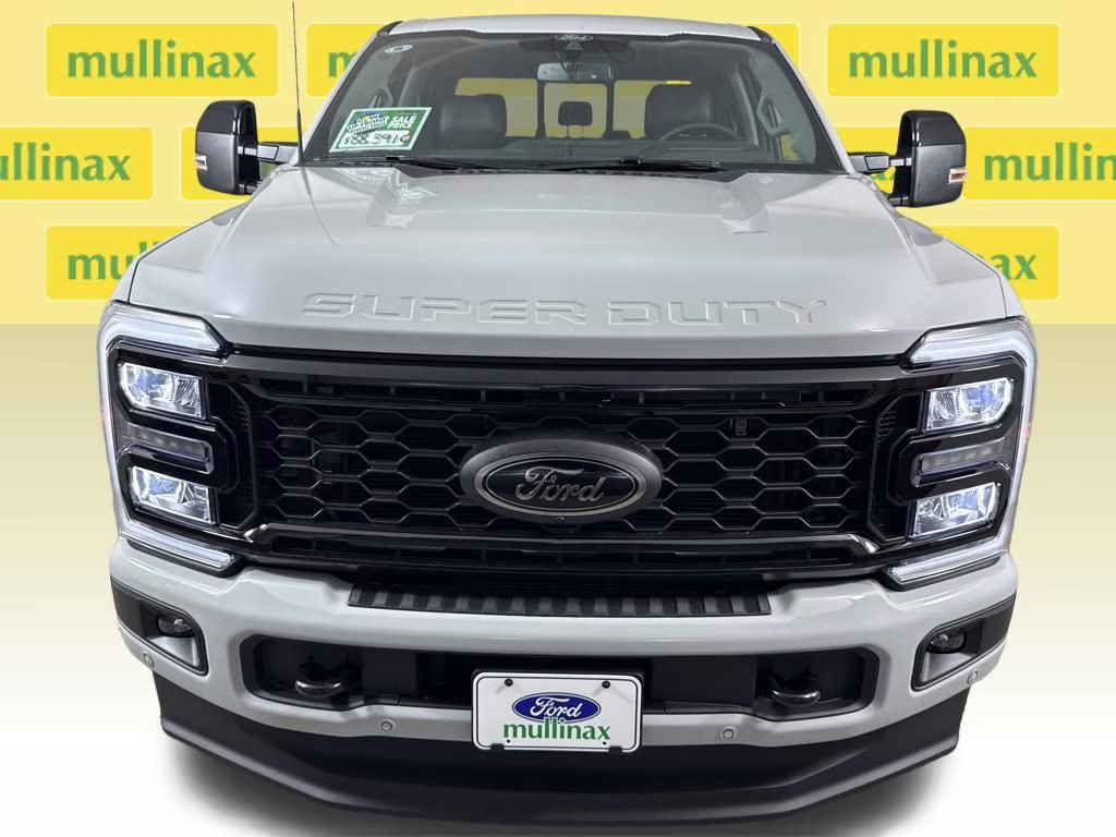 2026 Avalanche Ford Super Duty F-250 SRW Lariat 4X4 Truck