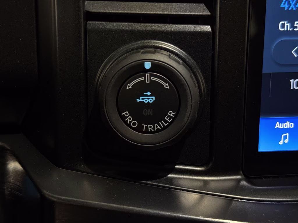 2026 Avalanche Ford Super Duty F-250 SRW Lariat 4X4 Truck