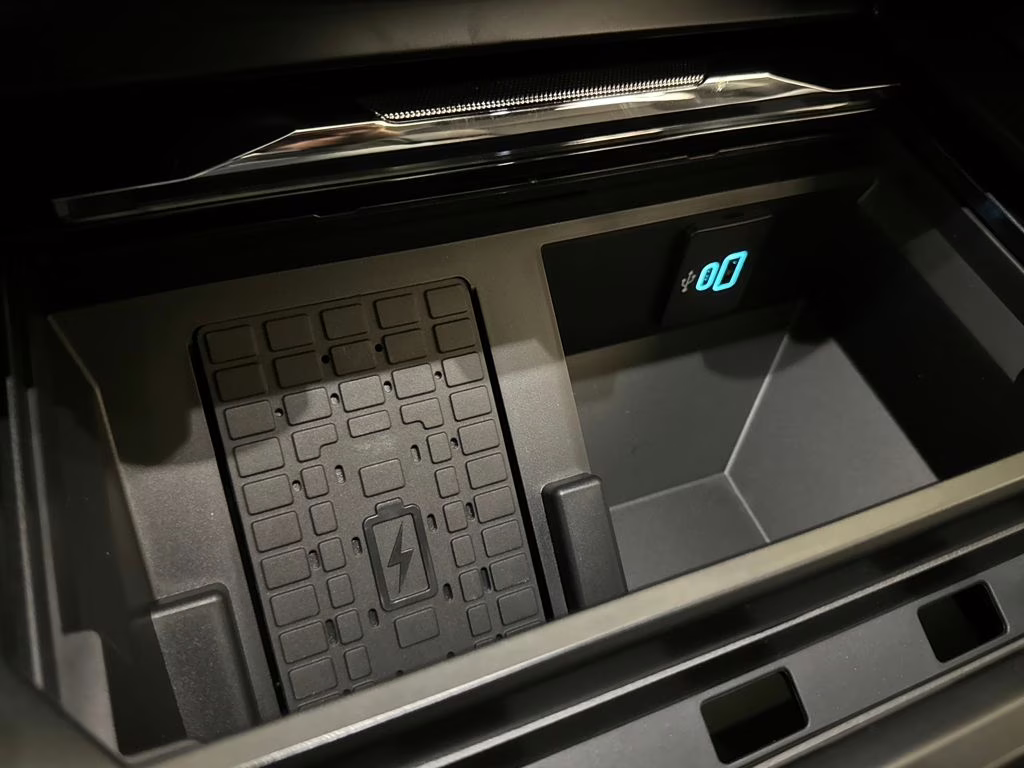 2026 Avalanche Ford Super Duty F-250 SRW Lariat 4X4 Truck