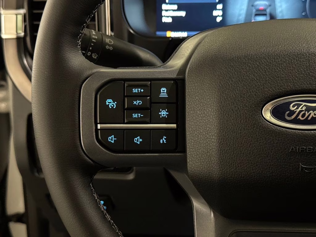 2026 Avalanche Ford Super Duty F-250 SRW Lariat 4X4 Truck