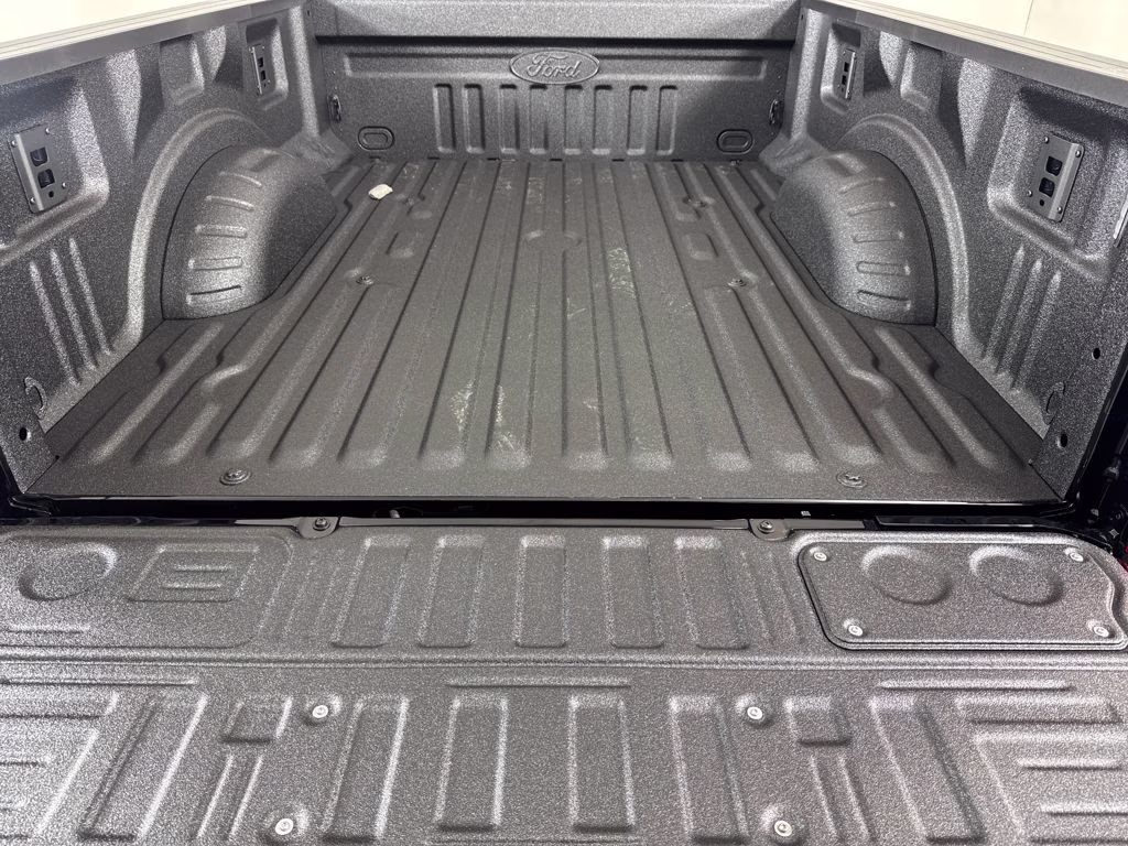 2026 Agate Black Metallic Ford Super Duty F-250 SRW Lariat 4X4 Truck