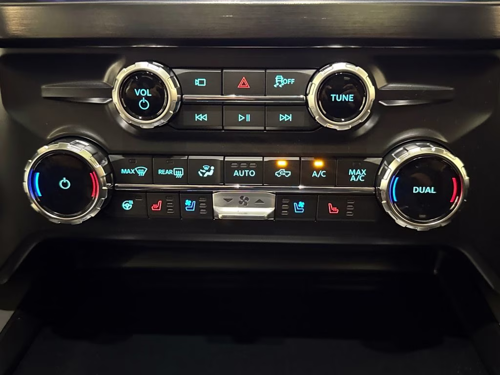 2026 Agate Black Metallic Ford Super Duty F-250 SRW Lariat 4X4 Truck