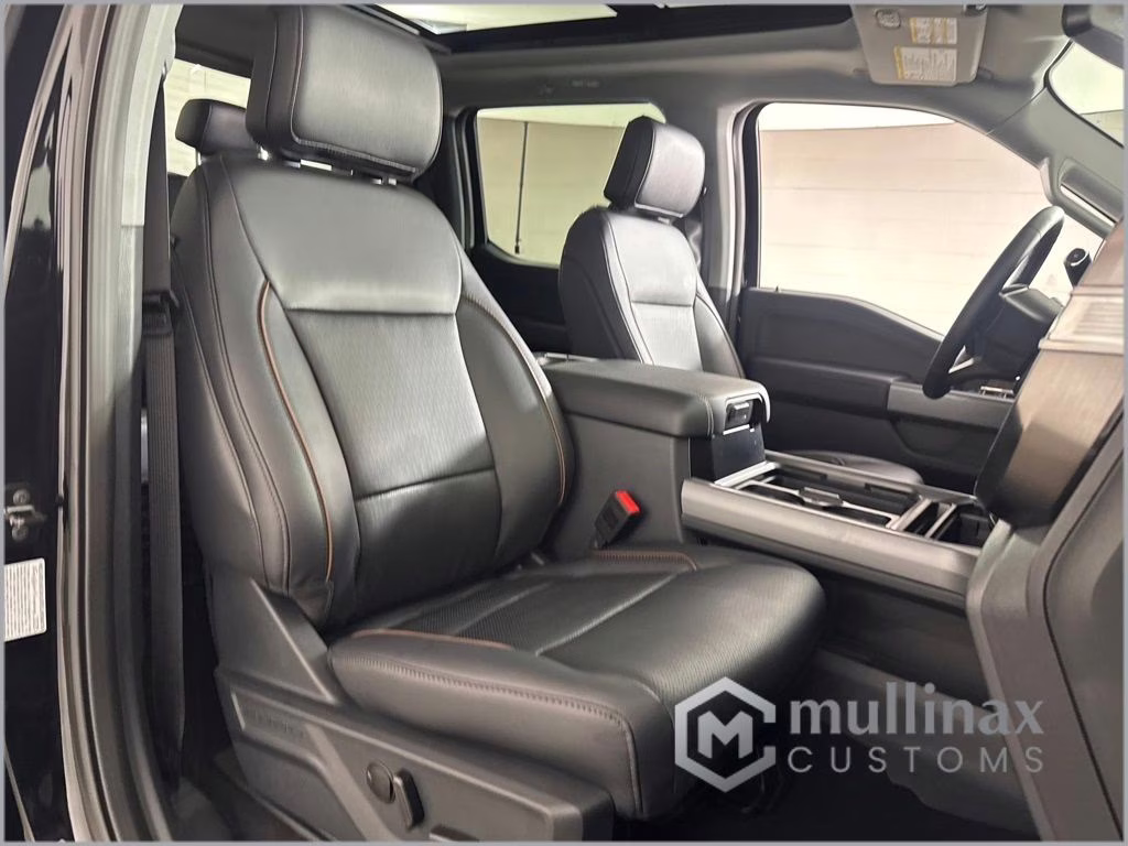 2026 Agate Black Metallic Ford Super Duty F-250 SRW Lariat 4X4 Truck