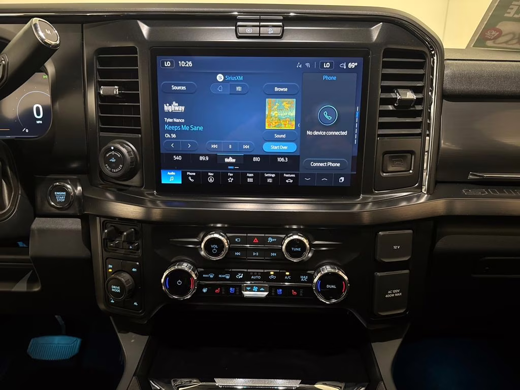 2026 Star White Metallic Tri-Coat Ford Super Duty F-250 SRW Lariat 4X4 Truck