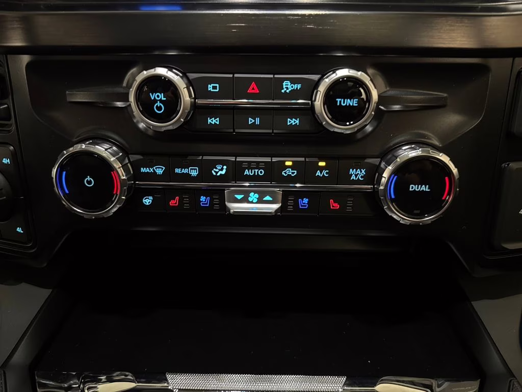 2026 Agate Black Metallic Ford Super Duty F-250 SRW Lariat 4X4 Truck