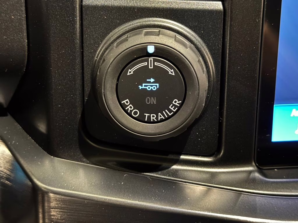 2026 Agate Black Metallic Ford Super Duty F-250 SRW Lariat 4X4 Truck