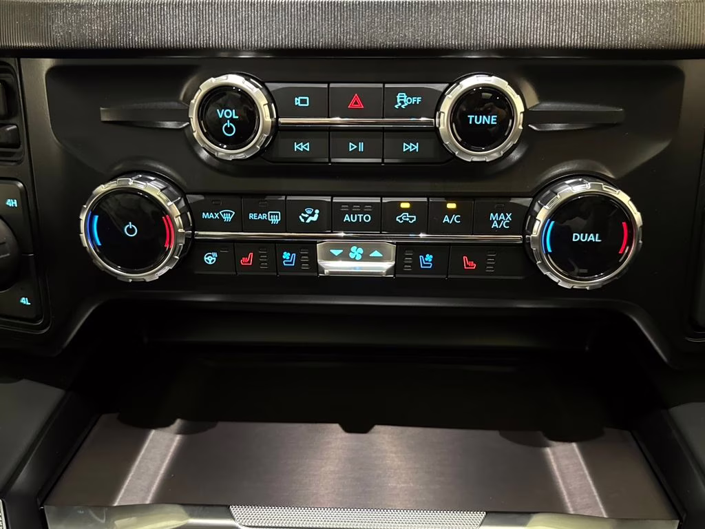 2026 Star White Metallic Tri-Coat Ford Super Duty F-350 SRW Platinum 4X4 Truck