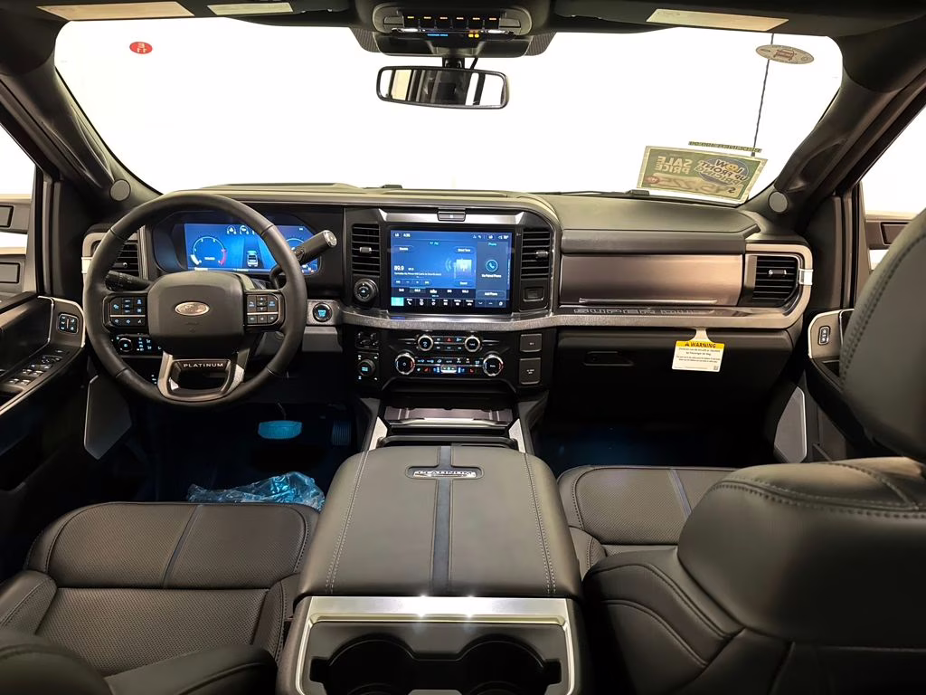 2026 Star White Metallic Tri-Coat Ford Super Duty F-350 SRW Platinum 4X4 Truck