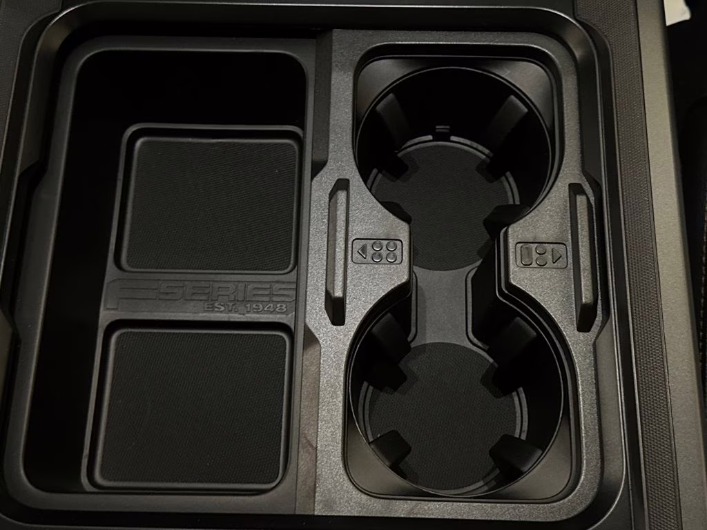 2026 Star White Metallic Tri-Coat Ford Super Duty F-350 SRW Lariat 4X4 Truck