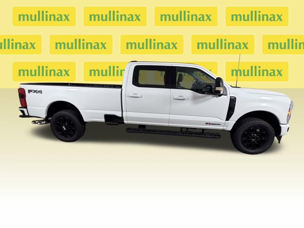 2026 Star White Metallic Tri-Coat Ford Super Duty F-350 SRW Lariat 4X4 Truck