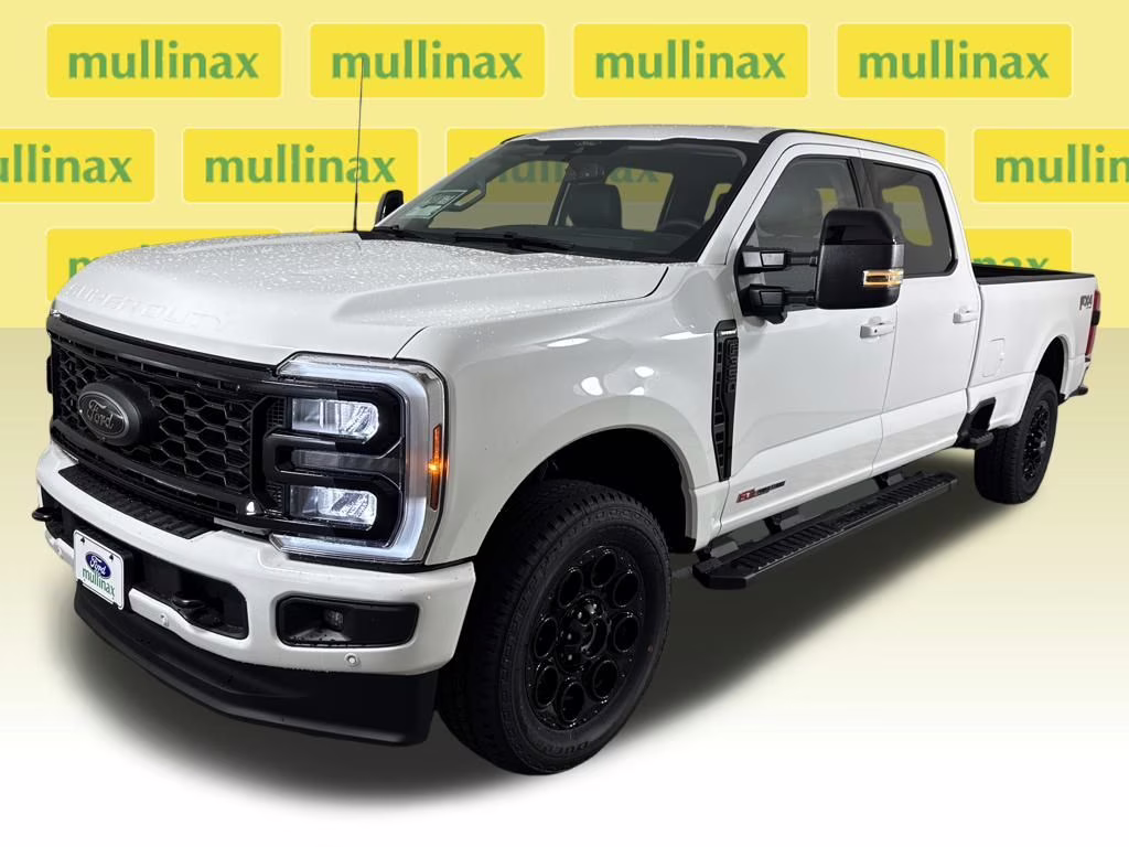 2026 Star White Metallic Tri-Coat Ford Super Duty F-350 SRW Lariat 4X4 Truck