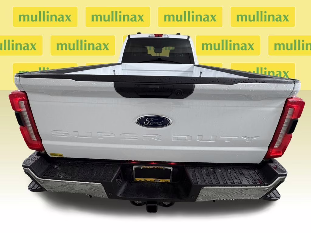 2026 Oxford White Ford Super Duty F-350 DRW XLT 4X4 Truck