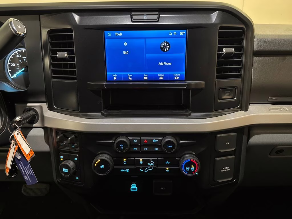 2026 Oxford White Ford Super Duty F-350 DRW XLT 4X4 Truck