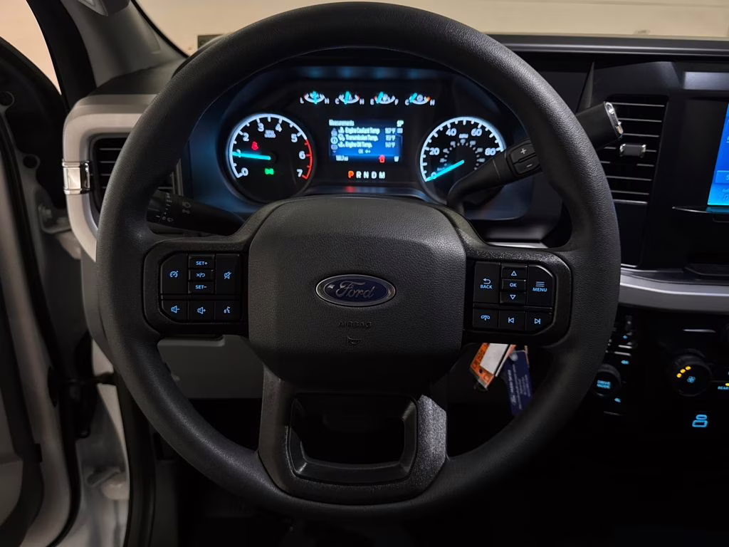 2026 Oxford White Ford Super Duty F-350 DRW XLT 4X4 Truck