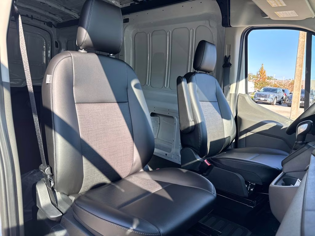 2026 Oxford White Ford Transit-250 Base RWD Van