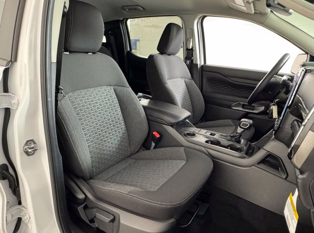 2025 Oxford White Ford Ranger XLT RWD Truck