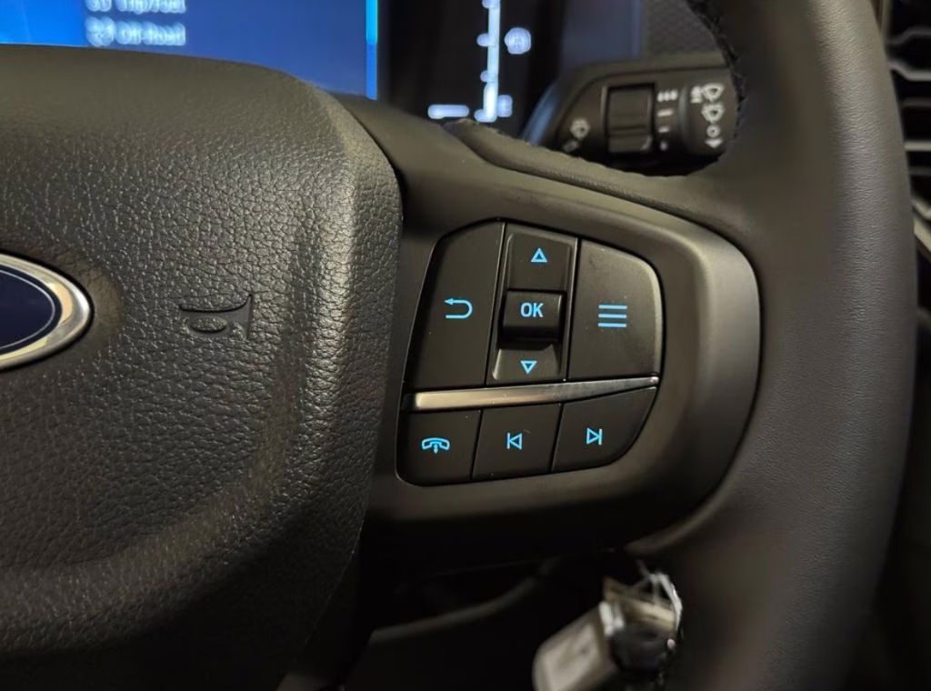 2025 Oxford White Ford Ranger XLT RWD Truck