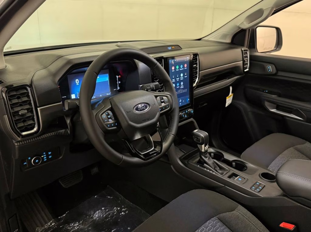 2025 Oxford White Ford Ranger XLT RWD Truck