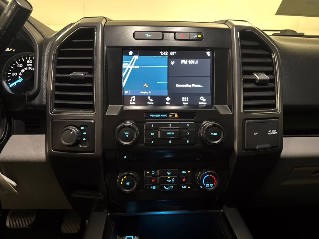 2017 Blue Jeans Metallic Ford F-150 XLT 4X4 Truck