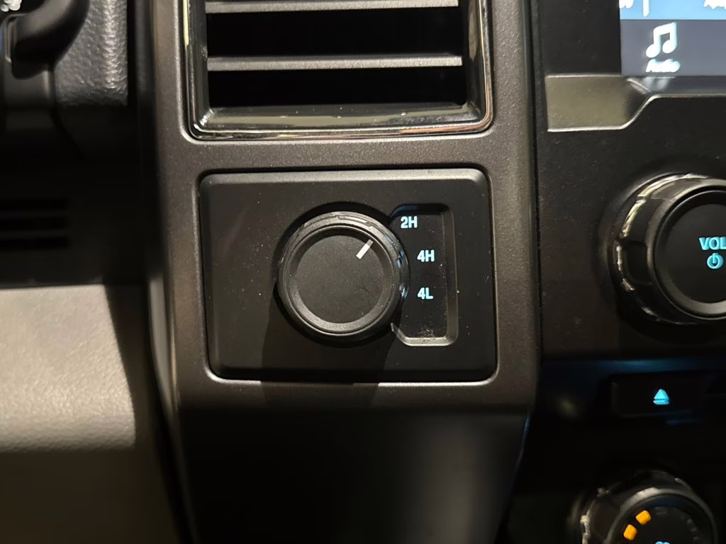 2017 Blue Jeans Metallic Ford F-150 XLT 4X4 Truck