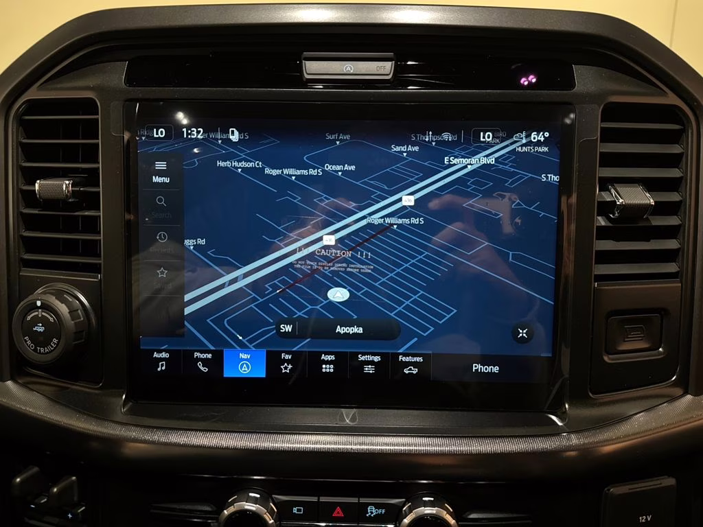 2026 Star White Metallic Tri-Coat Ford F-150 Lariat 4X4 Truck